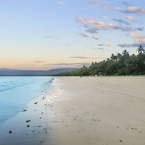 Apartahotel By The Sea, Port Douglas